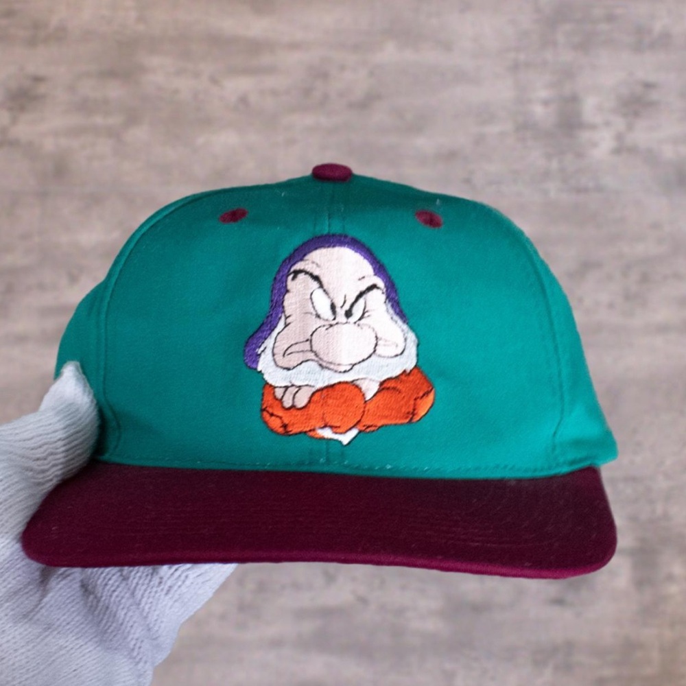 Vintage 1990's Disney Snow White Grumpy Two Tone Snapback  Hat‎